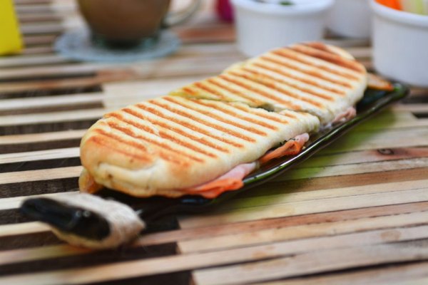 Panini Thon